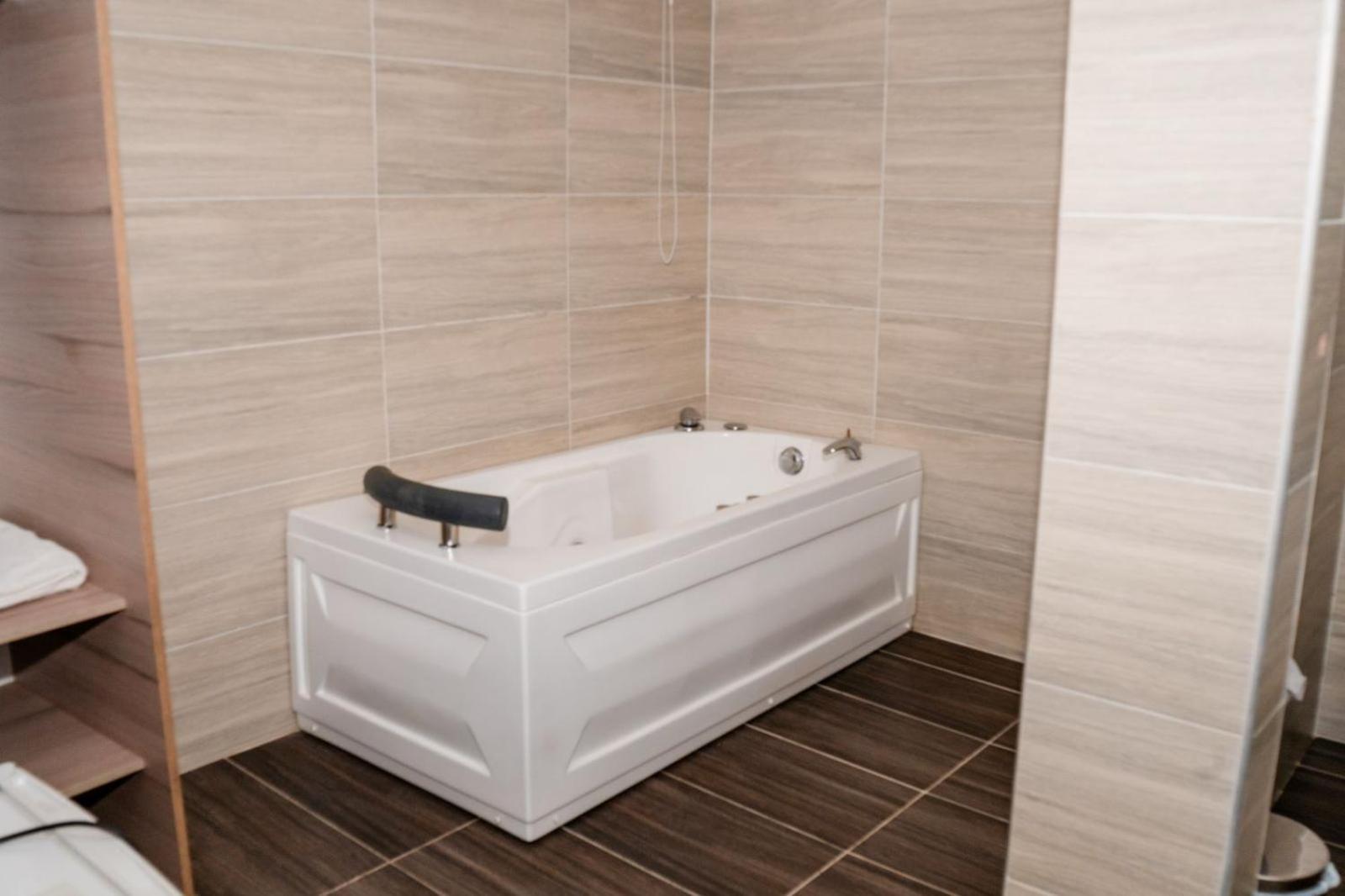 Blh Business Loft Hotel Μπουκαραμάνγκα Εξωτερικό φωτογραφία